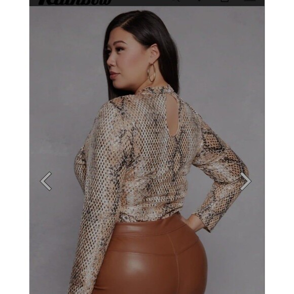 NWT Plus Ladies Rainbow Animal Print Foiled Cutout Taupe Bodysuit Size 2X - Picture 2 of 9